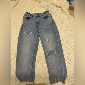 these are from aéropostale,size 2 reg and in good condition